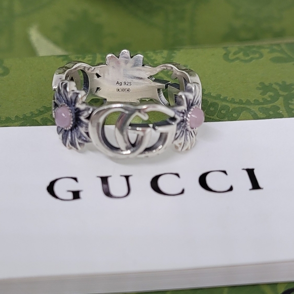Authentic Gucci Double G Flower Ring